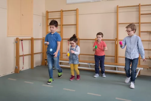 Tojás party - Egyensúlyozó játék - BS Toys