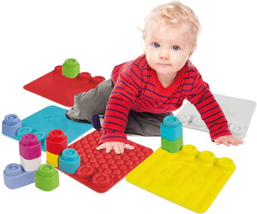 Clemmy - Szenzoros játszószőnyeg- és építőkockaszett 6 hó+