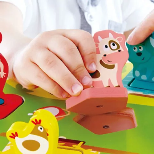 Hape Állatok a farmon - formaillesztő, hangzó puzzle 12 hó+