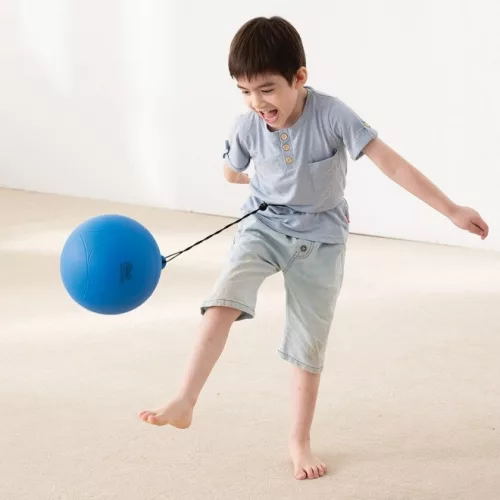 Gyakorló labda - átmérő: 20 cm, 15 m-es gumikötéllel